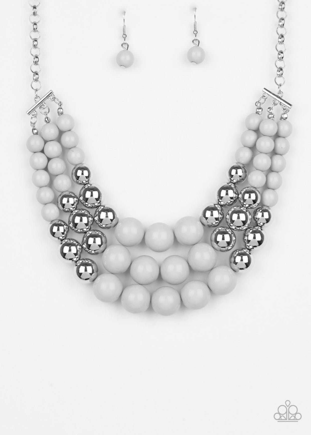 Hott Heirloom grey necklace