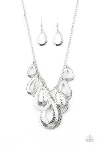 teardrop necklace